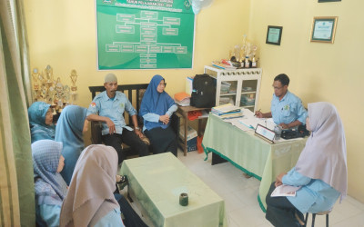 Kamad MTs Muhammadiyah Songing Gelar Refleksi Pendidik Usai Kegiatan Supervisi Kelas